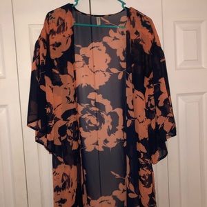 Boutique thin cardigan. Navy and coral